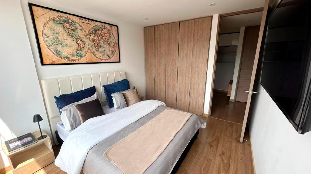 B2b The Charles Private At Upscale Area *